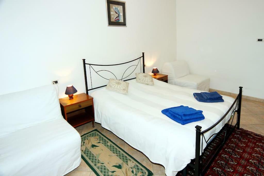 Casa Vacanza Lyudmyla Mestre Kültér fotó