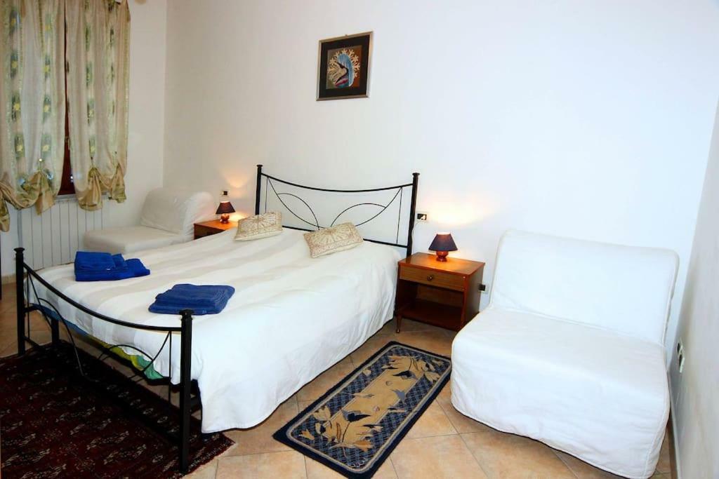 Casa Vacanza Lyudmyla Mestre Kültér fotó