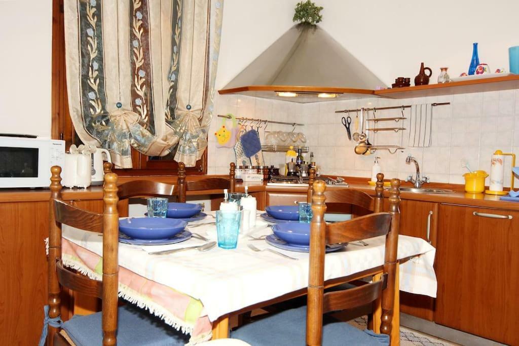 Casa Vacanza Lyudmyla Mestre Kültér fotó